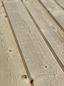 Välisvoodrilaud UYV peensaetud 21x120 C-sort